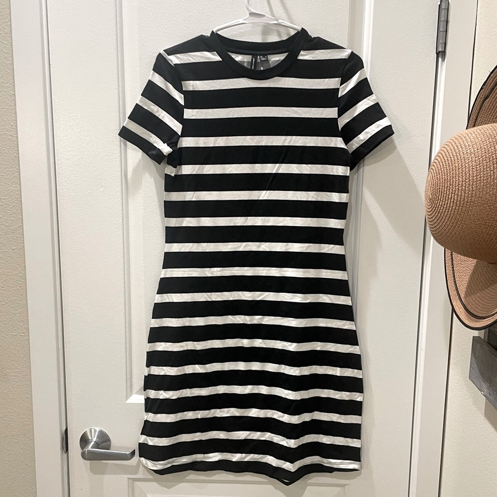 NEW…Vero Moda Black and White Striped Dress